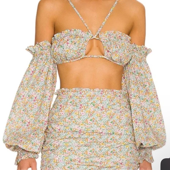 For Love And Lemons Tops - NWT For Love and Lemons Raleigh Crop Top Floral Small